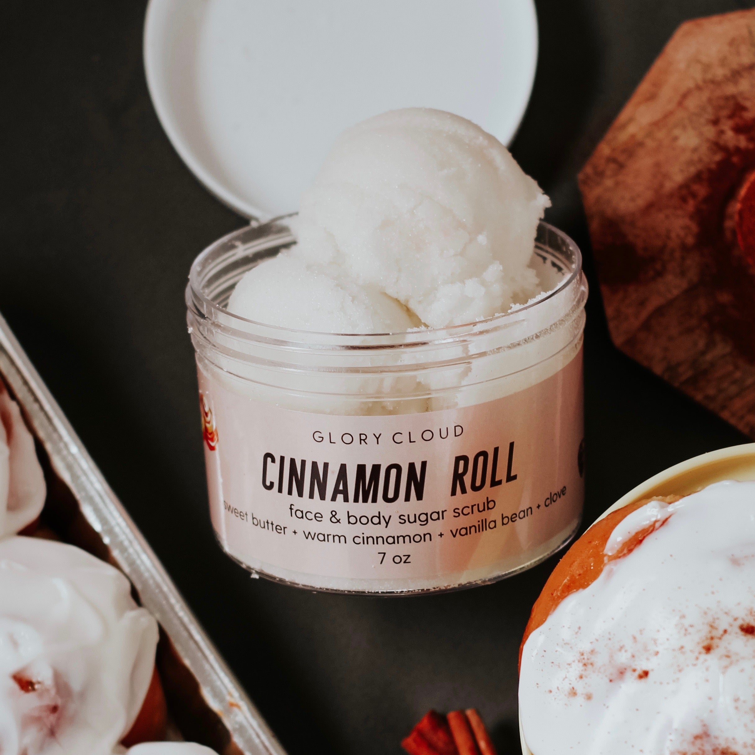 Cinnamon Roll - Cloud Scrub
